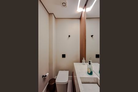 Apartamento à venda com 270m², 4 quartos e 4 vagas Apartamento à venda com 270m², 4 quartos e 4 vagasLavabo