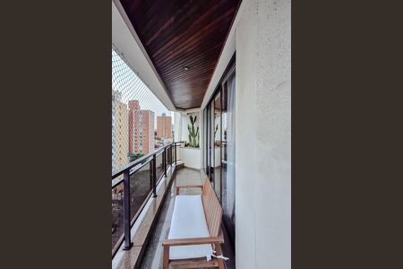 Apartamento à venda com 270m², 4 quartos e 4 vagas Apartamento à venda com 270m², 4 quartos e 4 vagasVaranda da Sala