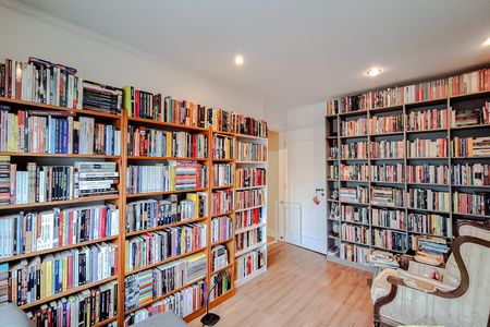 Apartamento à venda com 270m², 4 quartos e 4 vagas Apartamento à venda com 270m², 4 quartos e 4 vagasQuarto 2