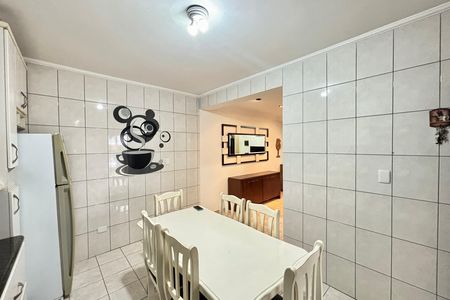 Casa para alugar com 180m², 3 quartos e 8 vagasCozinha