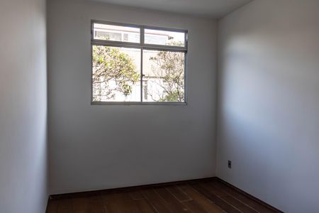 Quarto 1 de apartamento à venda com 2 quartos, 55m² em Buritis, Belo Horizonte