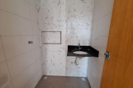 Apartamento à venda com 54m², 2 quartos e 1 vaga Apartamento à venda com 54m², 2 quartos e 1 vagaBanheiro da Suíte 1