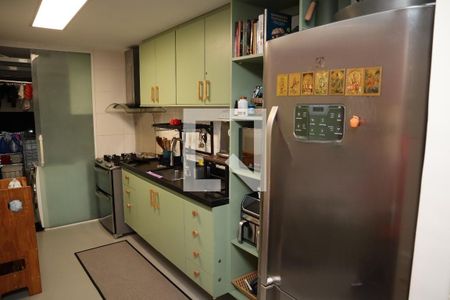 Apartamento à venda com 152m², 3 quartos e 2 vagas Apartamento à venda com 152m², 3 quartos e 2 vagasCOZINHA