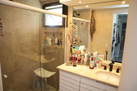 Apartamento à venda com 152m², 3 quartos e 2 vagasBANHEIRO 1