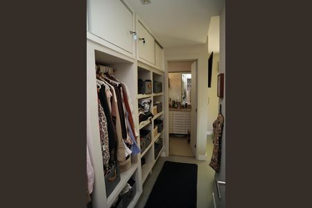 Apartamento à venda com 152m², 3 quartos e 2 vagasCLOSET