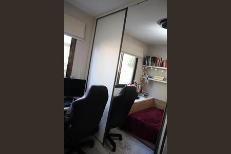 Apartamento à venda com 152m², 3 quartos e 2 vagasQUARTO 1