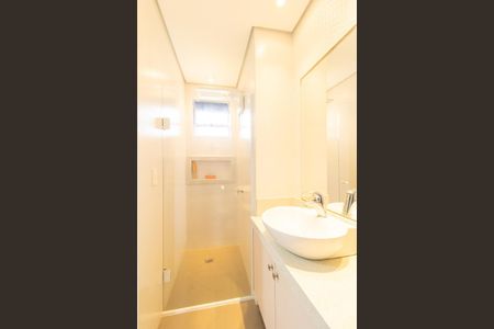 Apartamento à venda com 77m², 2 quartos e 1 vagaBanheiro da Suíte