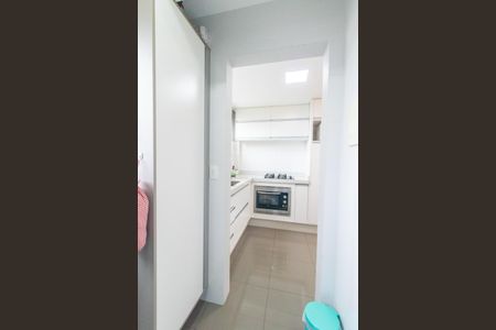 Apartamento à venda com 77m², 2 quartos e 1 vagaÁrea de Serviço
