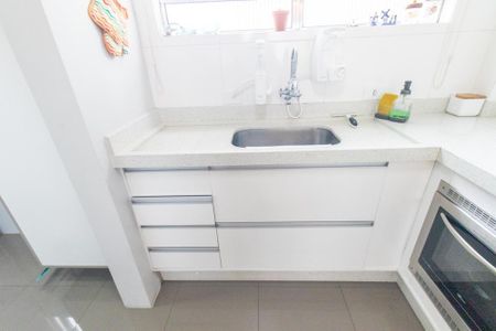 Apartamento à venda com 77m², 2 quartos e 1 vagaCozinha