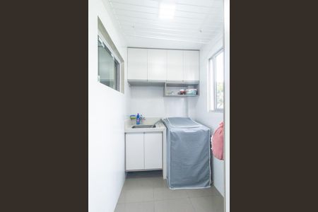 Apartamento à venda com 77m², 2 quartos e 1 vagaÁrea de Serviço