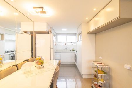 Apartamento à venda com 77m², 2 quartos e 1 vagaSala
