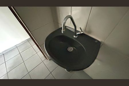 Banheiro social  de apartamento à venda com 4 quartos, 485m² em Jardim Baruch, Guarulhos