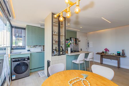 Apartamento à venda com 69m², 2 quartos e 1 vaga Apartamento à venda com 69m², 2 quartos e 1 vagaVaranda