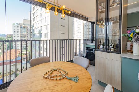 Apartamento à venda com 69m², 2 quartos e 1 vaga Apartamento à venda com 69m², 2 quartos e 1 vagaVaranda
