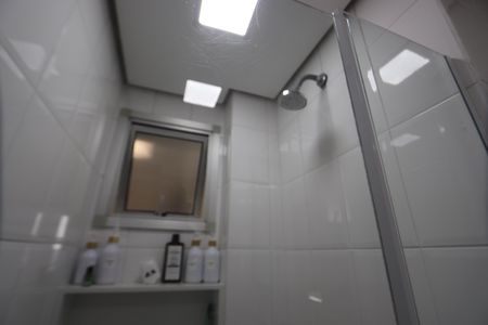 Banheiro de apartamento à venda com 3 quartos, 62m² em Vila Antonieta, São Paulo