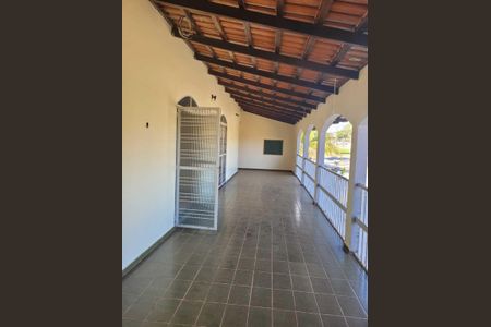 Casa de condomínio para alugar com 300m², 3 quartos e 3 vagasVaranda