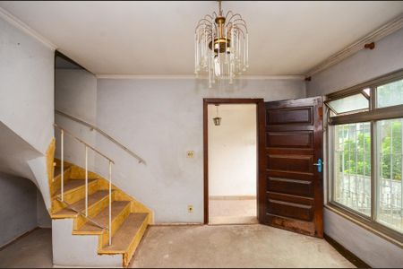 Sala de casa à venda com 4 quartos, 187m² em Vila Comercial, São Paulo