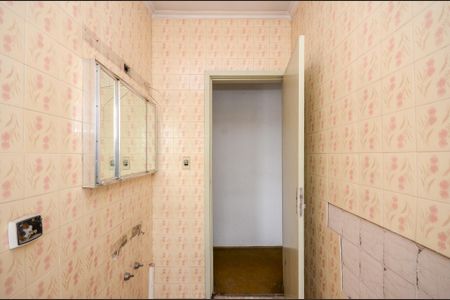 Banheiro social de casa à venda com 4 quartos, 187m² em Vila Comercial, São Paulo