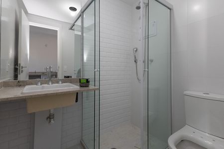 Banheiro  de kitnet/studio para alugar com 1 quarto, 27m² em Tucuruvi, São Paulo