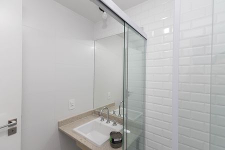 Banheiro  de kitnet/studio para alugar com 1 quarto, 27m² em Tucuruvi, São Paulo
