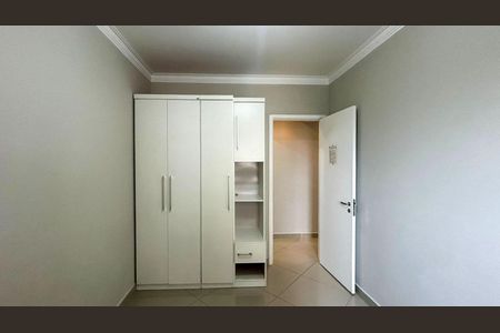 Apartamento para alugar com 72m², 3 quartos e 2 vagas Apartamento para alugar com 72m², 3 quartos e 2 vagasQuarto 2