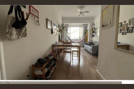 Apartamento à venda com 68m², 2 quartos e sem vaga Apartamento à venda com 68m², 2 quartos e sem vagaSala
