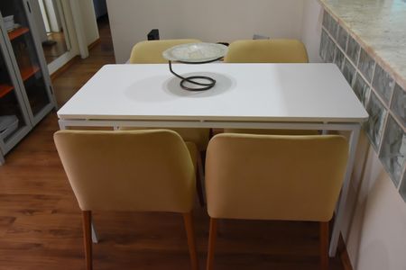 Apartamento à venda com 62m², 2 quartos e 1 vaga