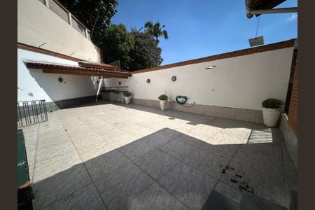Casa à venda com 400m², 4 quartos e 4 vagasFoto 25