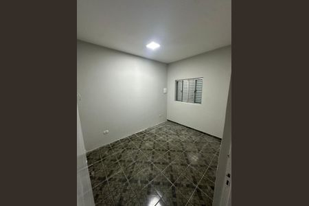 Casa para alugar com 100m², 2 quartos e 1 vagaQuarto