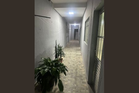 Casa para alugar com 100m², 2 quartos e 1 vagaCorredor