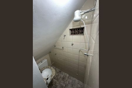 Banheiro de casa para alugar com 2 quartos, 100m² em Jardim Eva, São Paulo