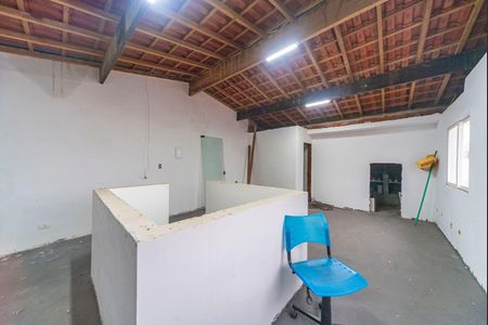 Casa para alugar com 370m², 5 quartos e 3 vagasSótão