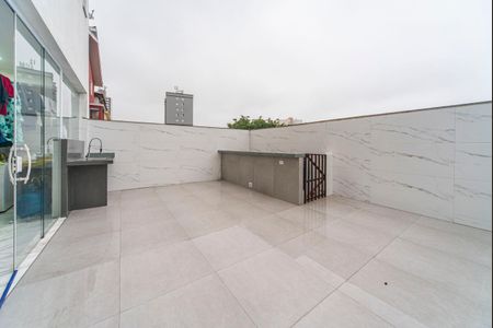 Casa para alugar com 370m², 5 quartos e 3 vagasQuintal fundos 
