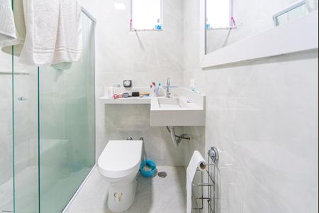 Casa para alugar com 370m², 5 quartos e 3 vagasBanheiro do Quarto 1