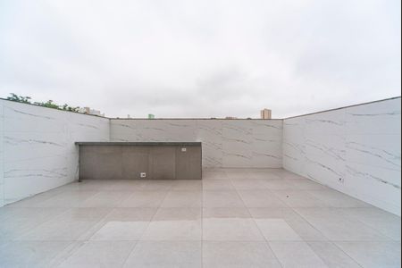 Casa para alugar com 370m², 5 quartos e 3 vagasQuintal fundos 