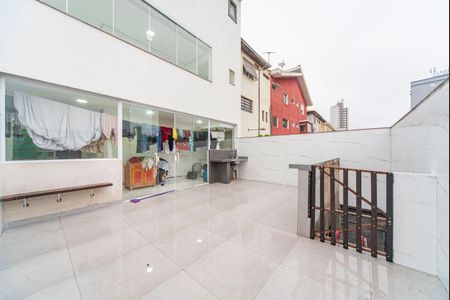 Casa para alugar com 370m², 5 quartos e 3 vagasQuintal fundos 