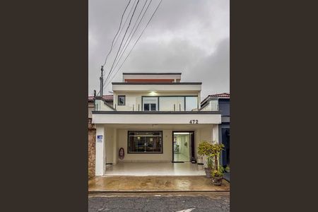 Casa para alugar com 370m², 5 quartos e 3 vagasFachada