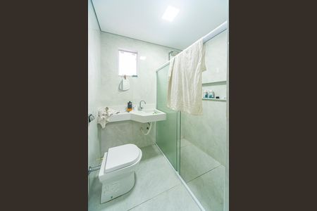 Casa para alugar com 370m², 5 quartos e 3 vagasBanheiro do Quarto 3