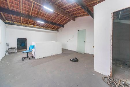 Casa para alugar com 370m², 5 quartos e 3 vagasSótão
