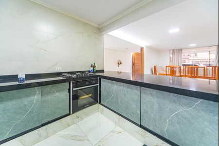 Casa para alugar com 370m², 5 quartos e 3 vagasCozinha 