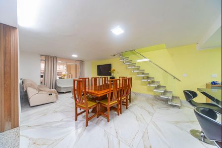 Sala de casa para alugar com 5 quartos, 370m² em Campestre, Santo André