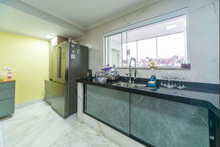 Casa para alugar com 370m², 5 quartos e 3 vagasCozinha 