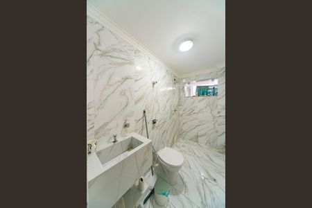 Casa para alugar com 370m², 5 quartos e 3 vagasBanheiro Casa 2