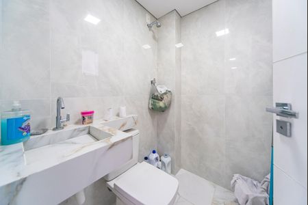 Casa para alugar com 370m², 5 quartos e 3 vagasBanheiro 