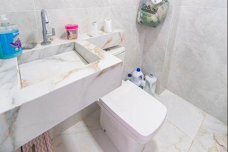 Casa para alugar com 370m², 5 quartos e 3 vagasBanheiro 