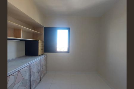 Apartamento para alugar com 74m², 3 quartos e 2 vagas Apartamento para alugar com 74m², 3 quartos e 2 vagasQuarto 2