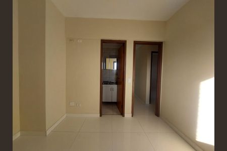 Apartamento para alugar com 74m², 3 quartos e 2 vagas Apartamento para alugar com 74m², 3 quartos e 2 vagasSuíte