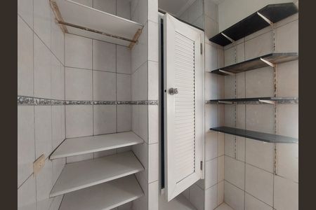 Apartamento para alugar com 74m², 3 quartos e 2 vagas Apartamento para alugar com 74m², 3 quartos e 2 vagasDespensa