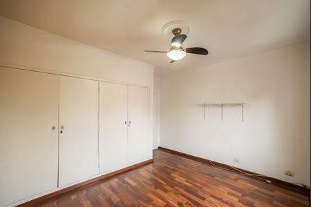 Quarto 3 de casa à venda com 3 quartos, 207m² em Planalto Paulista, São Paulo