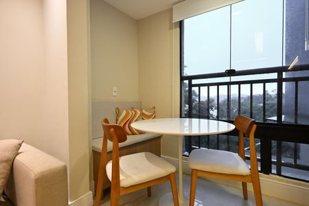 Varanda de apartamento para alugar com 1 quarto, 40m² em Cidade Jardim, São Paulo